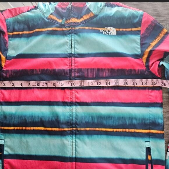 The North Face Striped Hooded Jacket - Picture 6 of 7